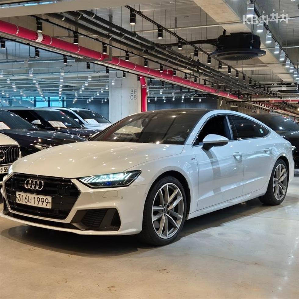 Audi A7(4K8) 55 TFSI Quattro Premium - фото 1