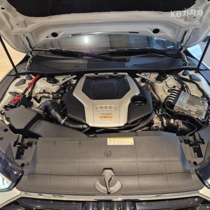 Audi A7 4K8 55 TFSI Quattro Premium 6