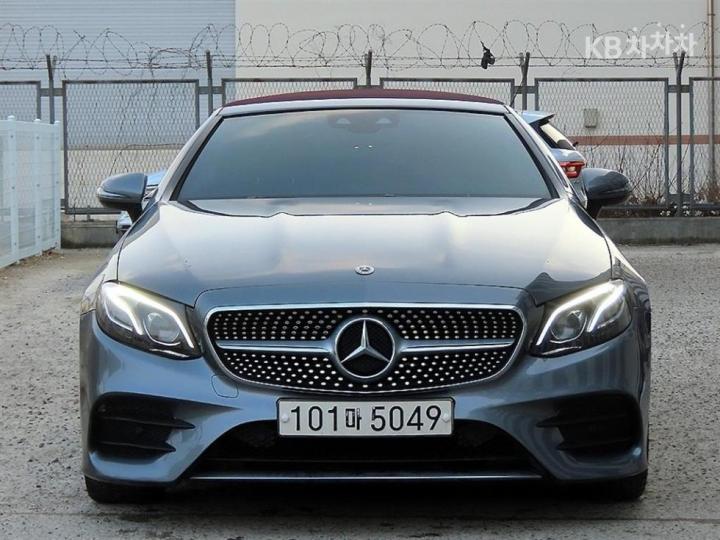Mercedes-Benz E-Class W213 E220d Cabriolet