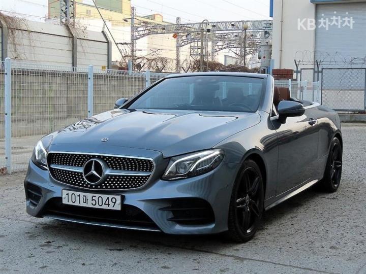 Mercedes-Benz E-Class W213 E220d Cabriolet 7