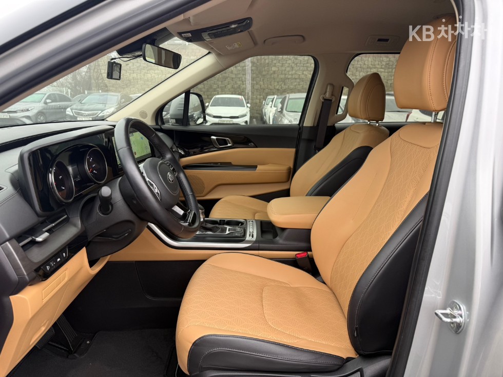 2021 - kia carnival
