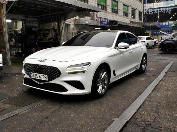 Genesis G70 2.0T Standard 3