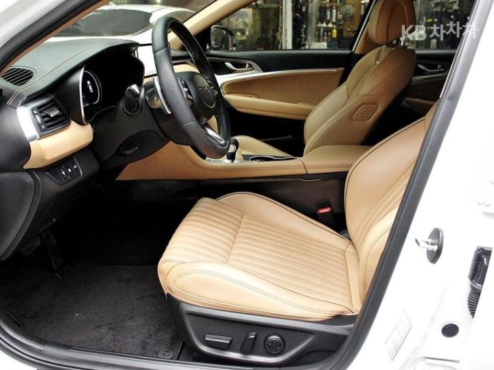 Genesis G70 2.0T Standard 6