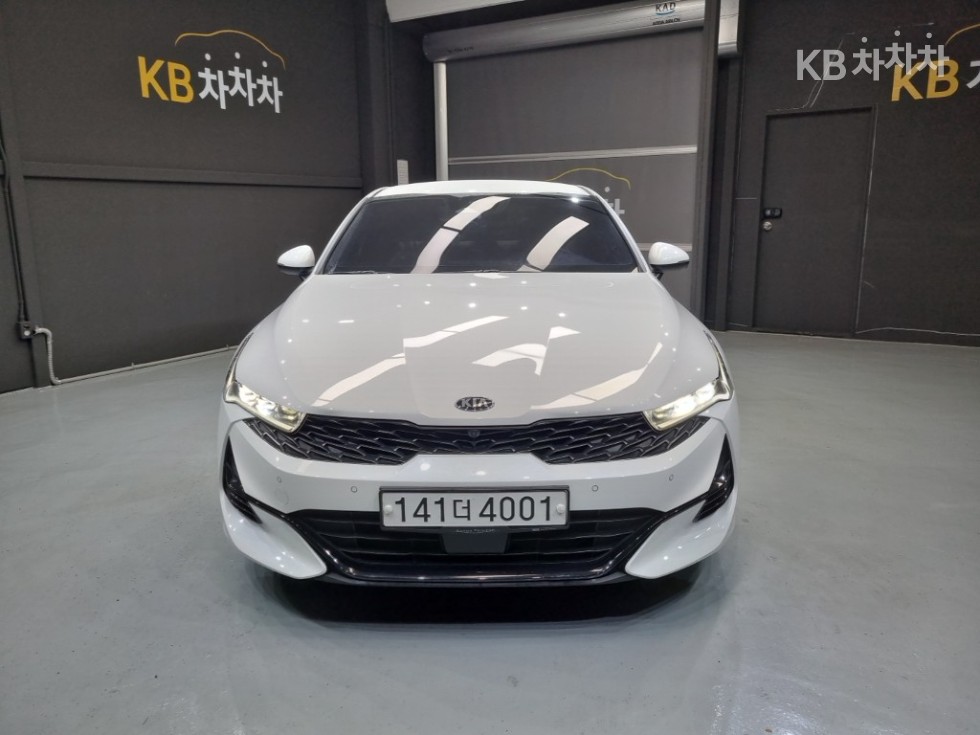 Kia K5 3세대 2.0 가솔린 시그니처 - фото 1