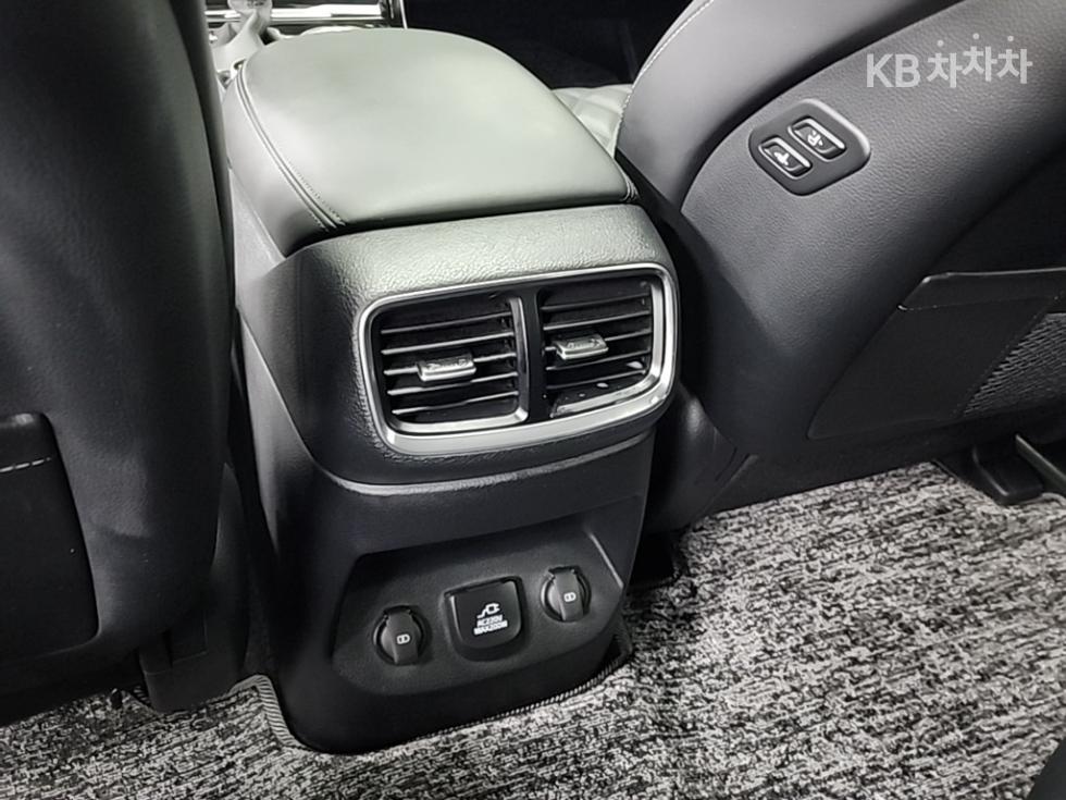 2022 - kia mohave