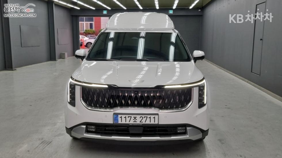 2025 - kia carnival
