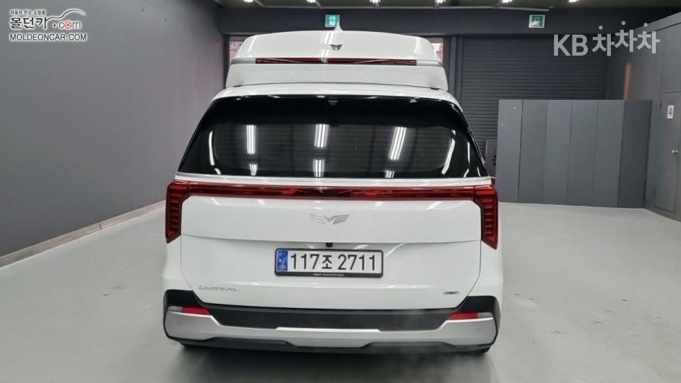 2025 - kia carnival