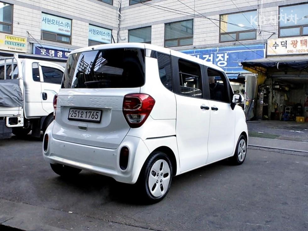 2022 - kia ray