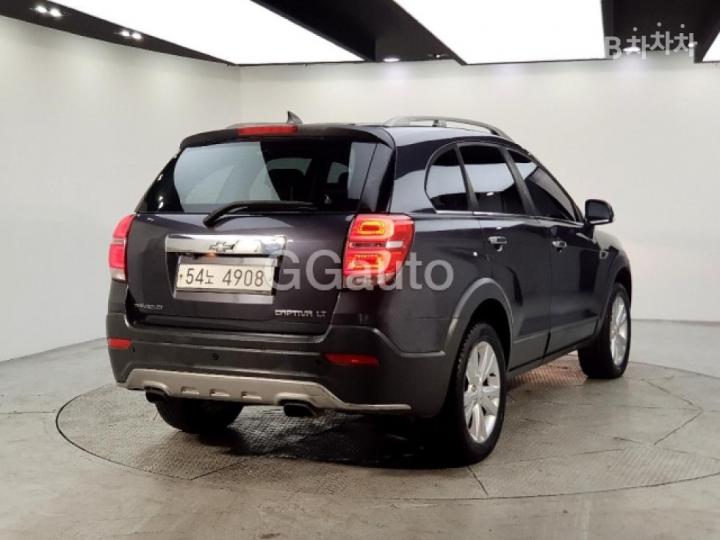 Chevrolet Captiva 2WD LT 5
