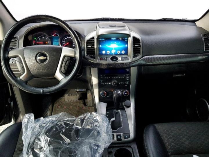 Chevrolet Captiva 2WD LT 6