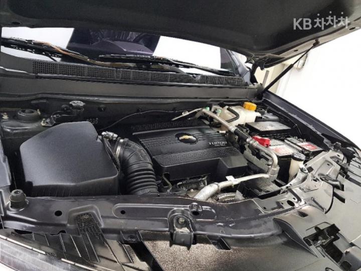 Chevrolet Captiva 2WD LT 7