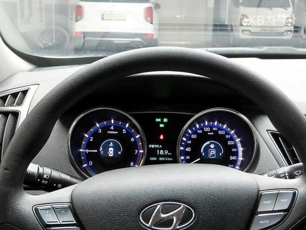 Hyundai Sonata — miniaturë 6