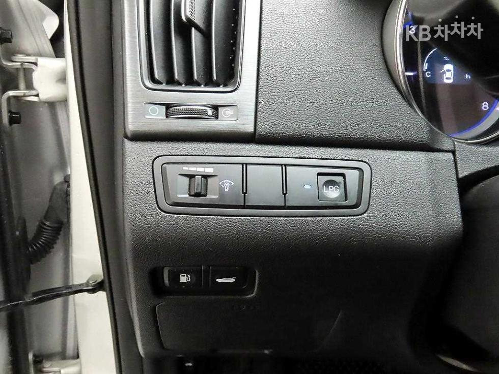 Hyundai Sonata — miniaturë 16