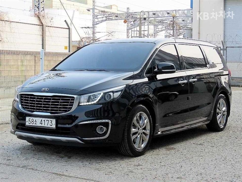 2018 - kia carnival