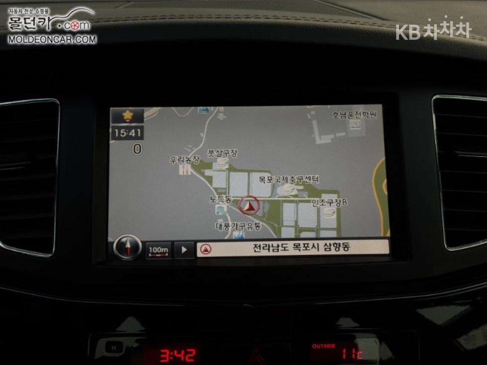 2011 - kia k7