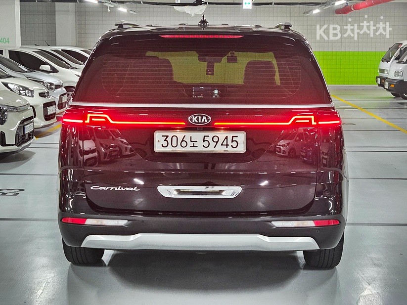 2021 - kia carnival