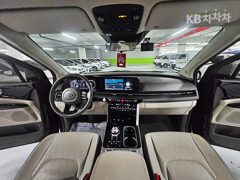 2021 - kia carnival