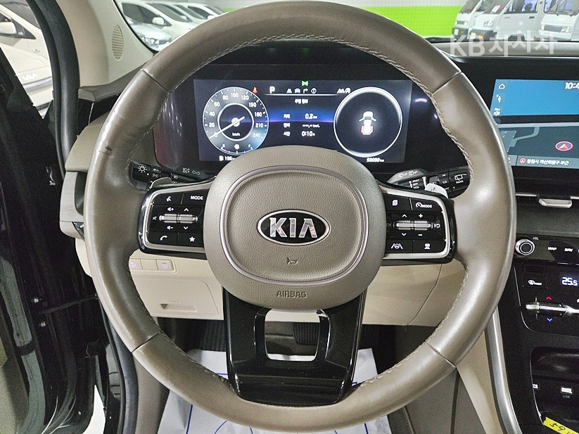 2021 - kia carnival