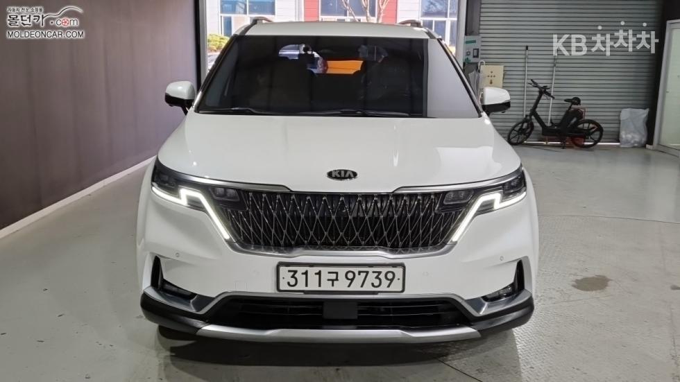 2021 - kia carnival