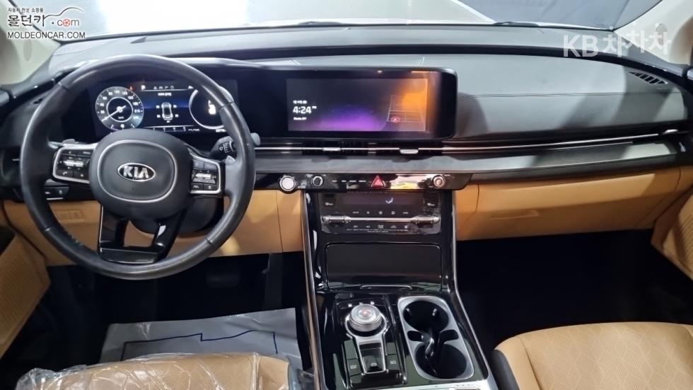 2021 - kia carnival