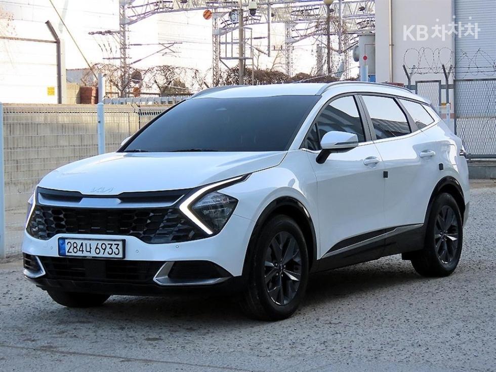 2023 - kia sportage