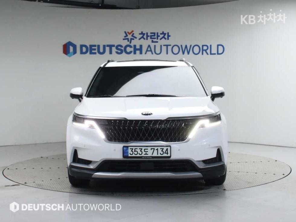 2021 - kia carnival