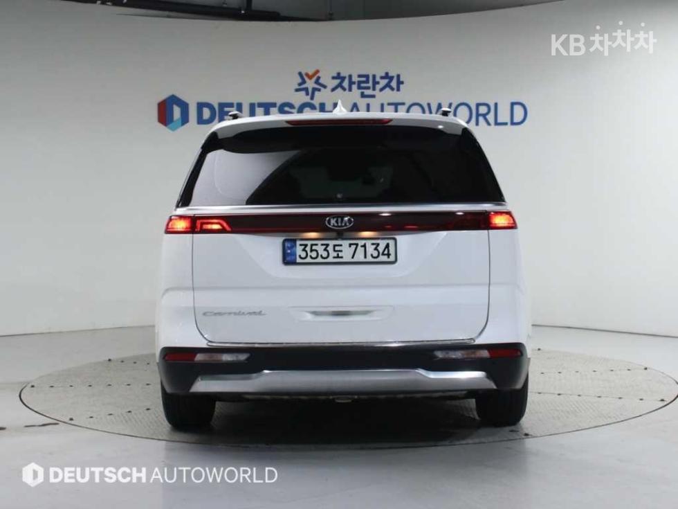 2021 - kia carnival