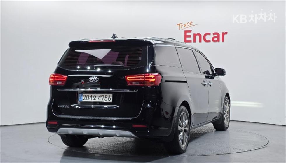 2019 - kia carnival