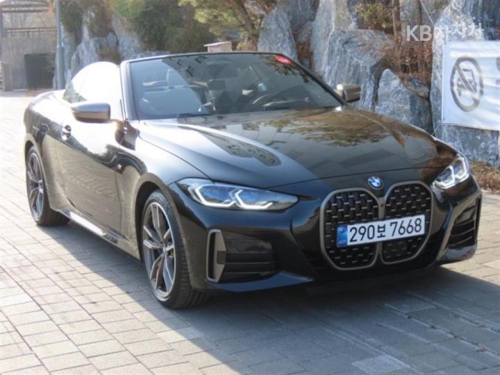BMW 4 Series G22 M440i xDrive Convertible Base Type 3