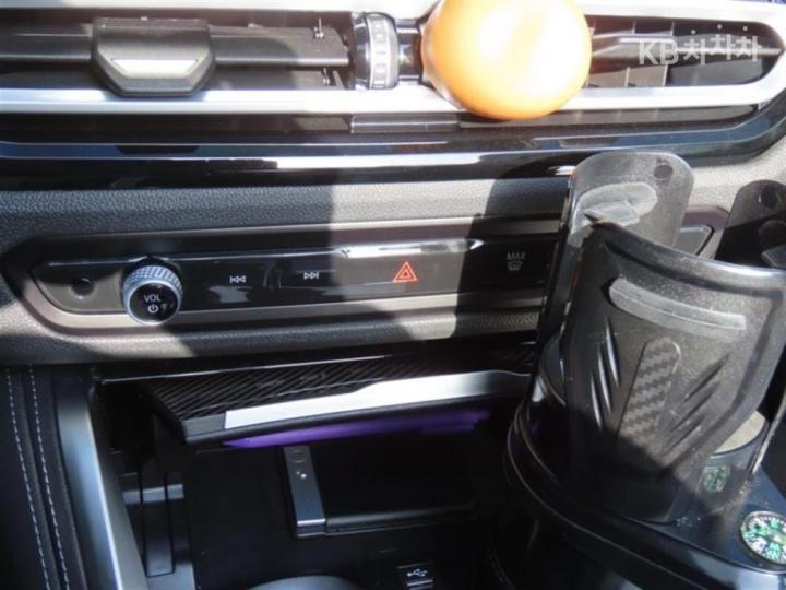 BMW 4 Series G22 M440i xDrive Convertible Base Type 8