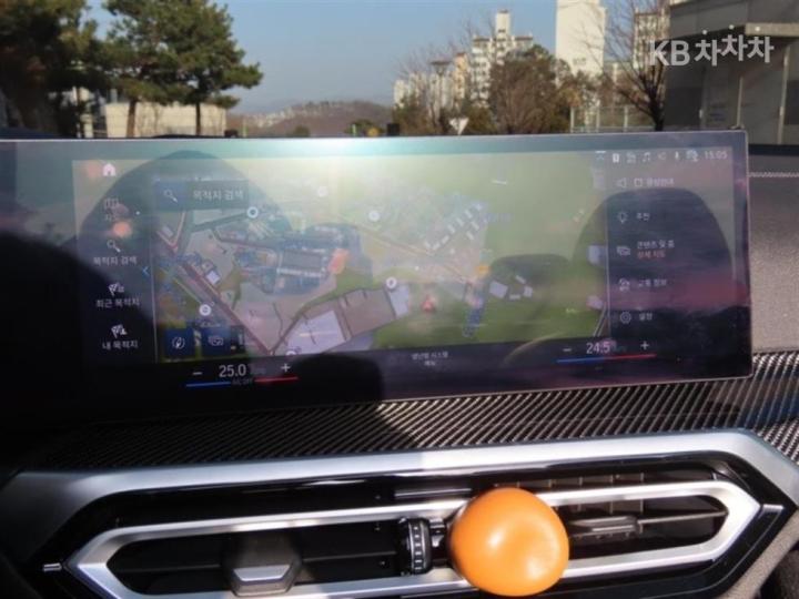 BMW 4 Series G22 M440i xDrive Convertible Base Type 9