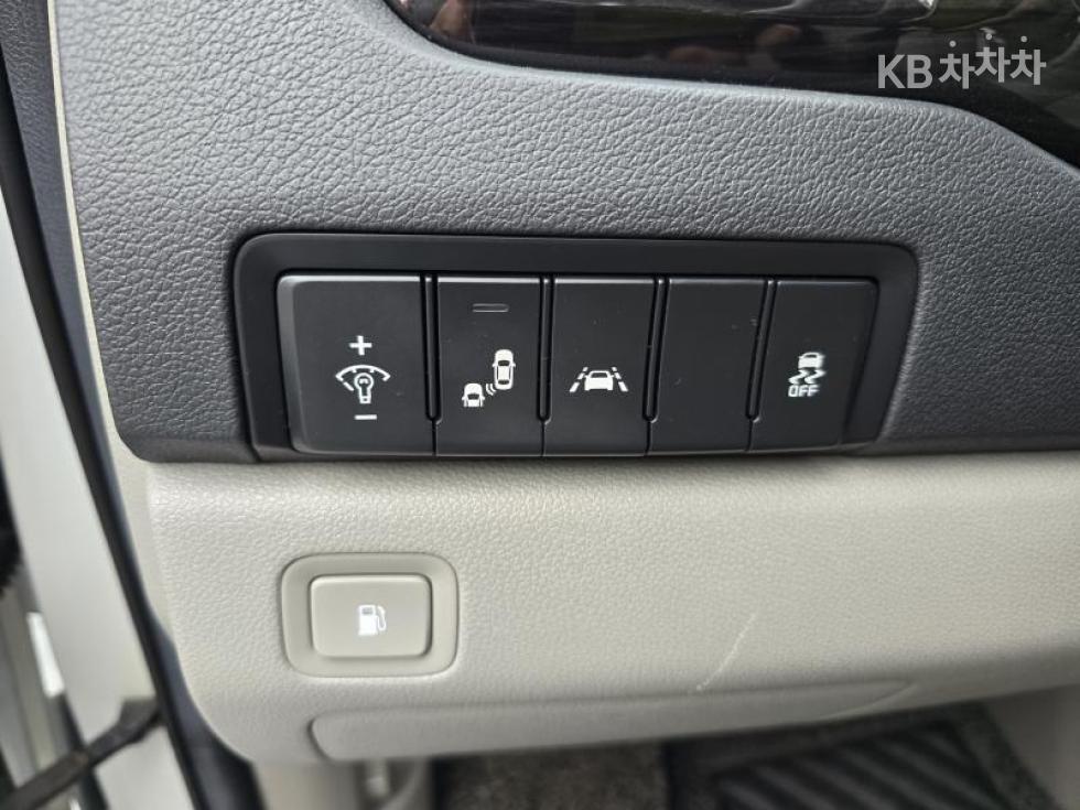 2020 - kia carnival