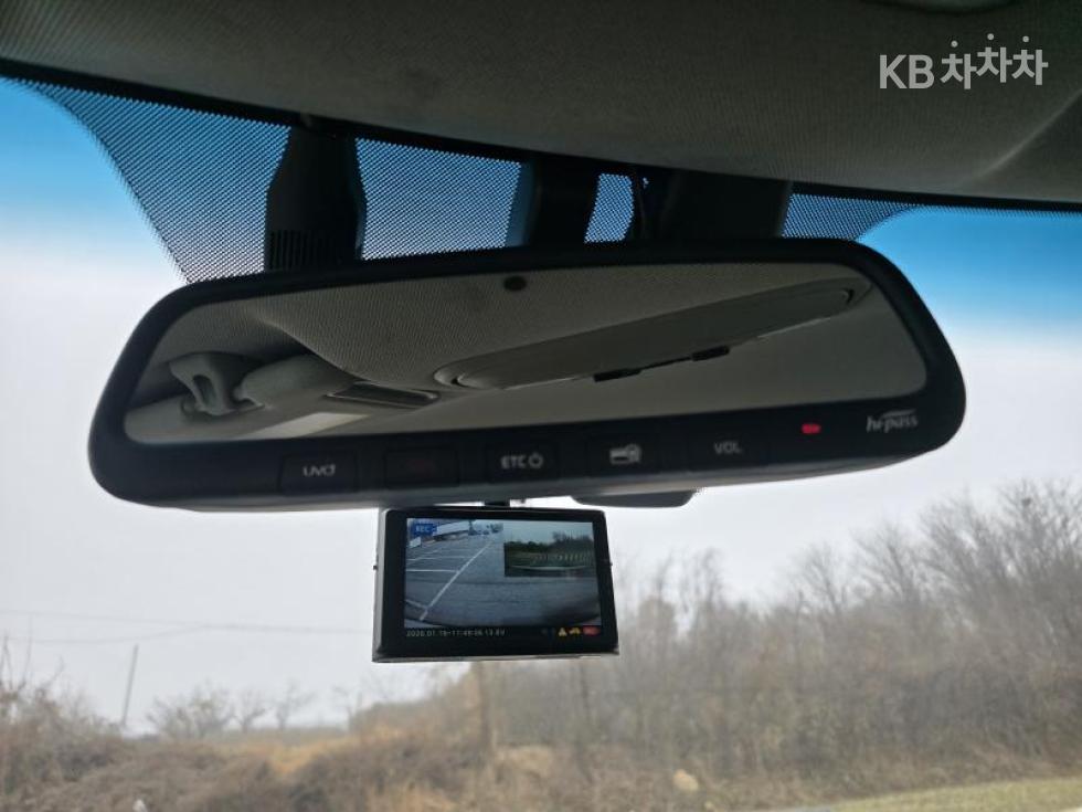 2020 - kia carnival
