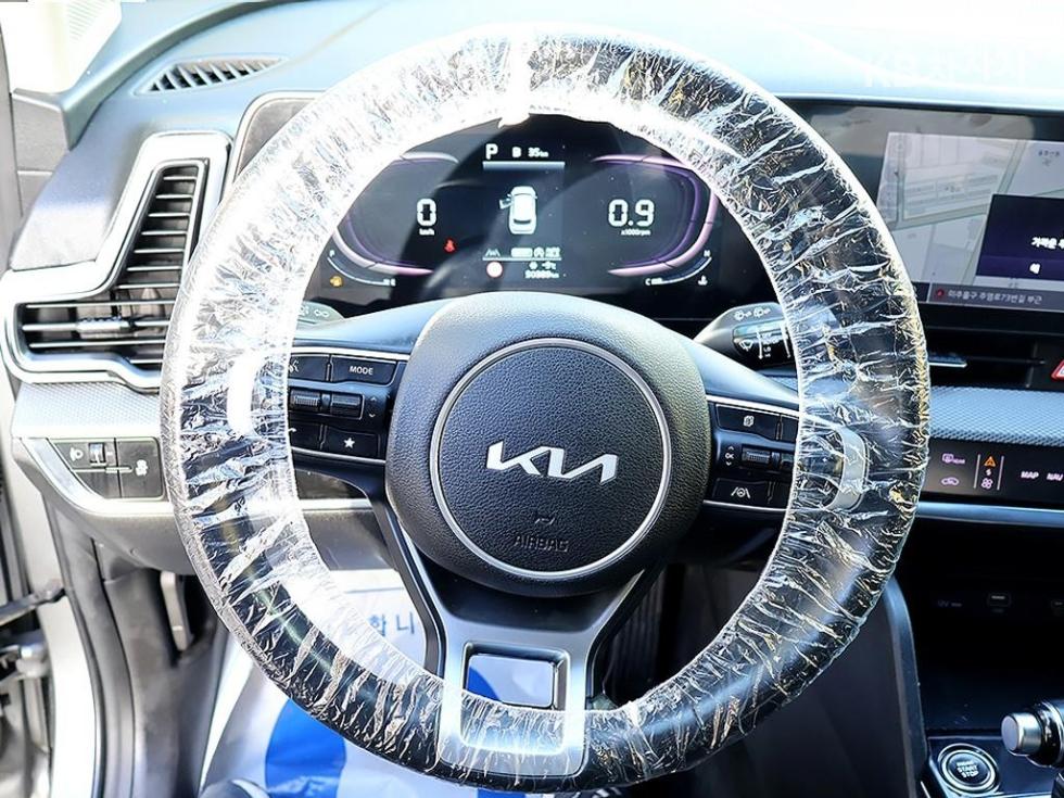 2022 - kia sportage