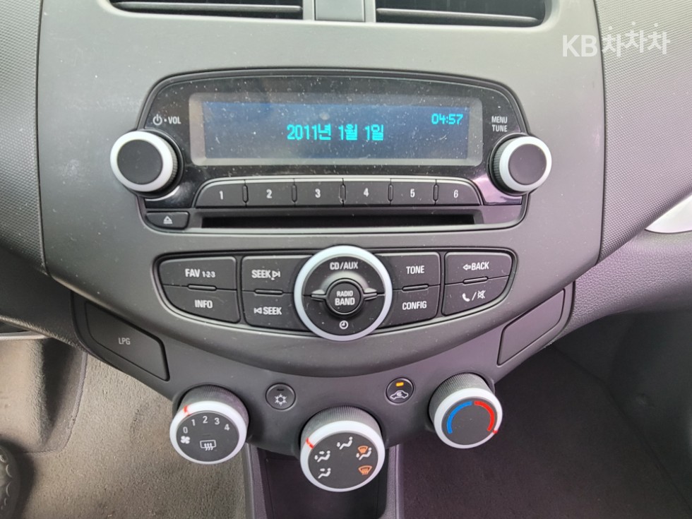 Chevrolet Spark — miniaturë 12