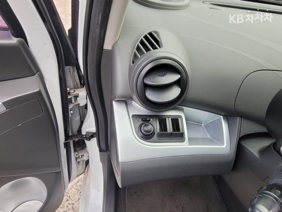 Chevrolet Spark — miniaturë 13