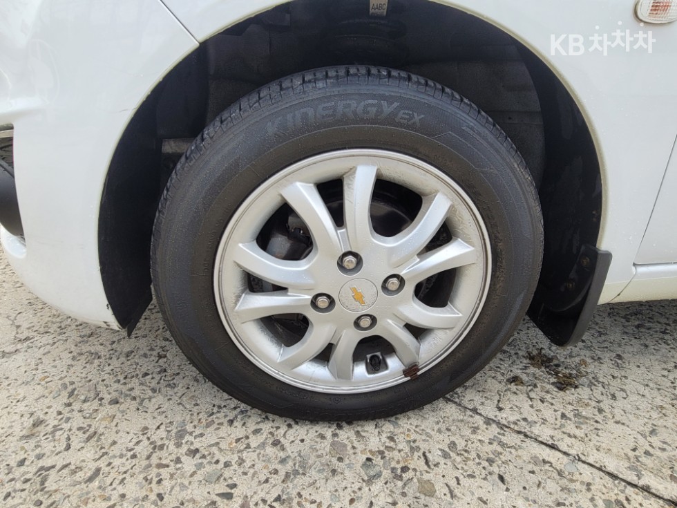 Chevrolet Spark — miniaturë 14