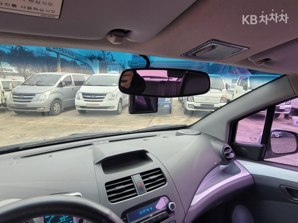 Chevrolet Spark — miniaturë 18