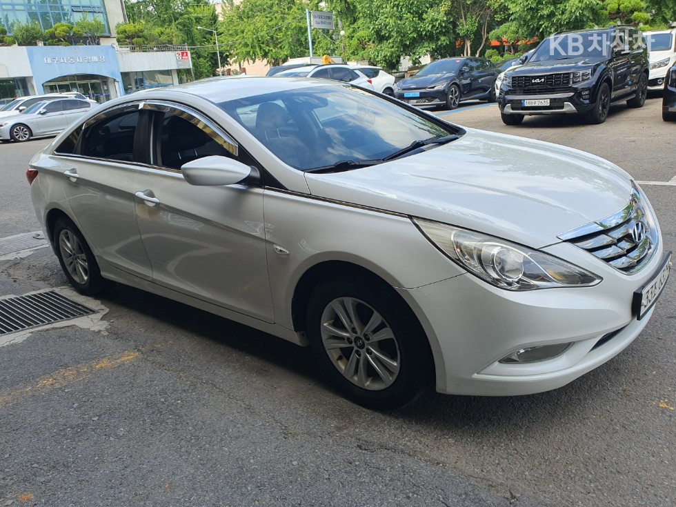 Hyundai Sonata — miniaturë 20