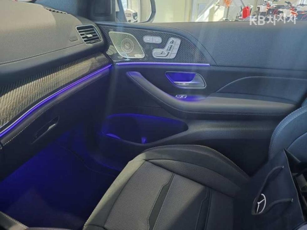 Mercedes-Benz GLE — miniaturë 8