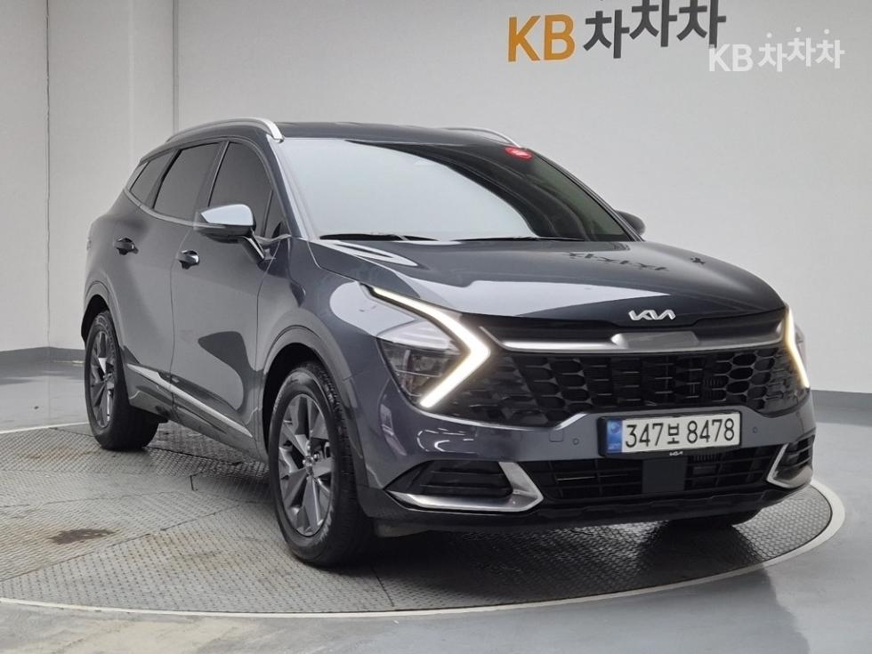 2023 - kia sportage