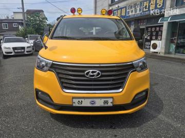 Hyundai Starex LPi 어린이보호차 12인승 — foto 1