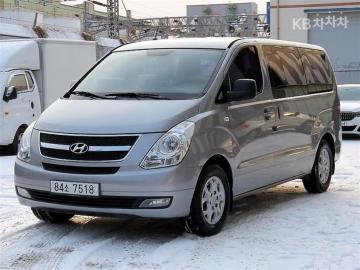 Hyundai Starex 5-Seater VAN CVX Premium — foto 1