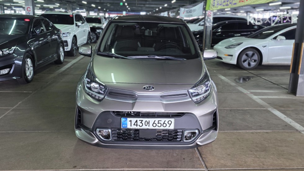 2021 - kia morning