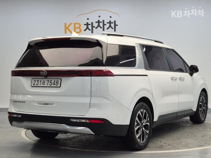 Kia Carnival D2.2 Prestige 4