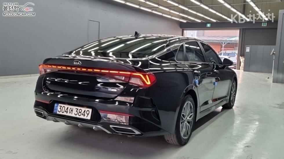 2021 - kia k5