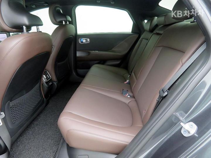 Hyundai IONIQ 6 CE Long Range AWD Prestige 8