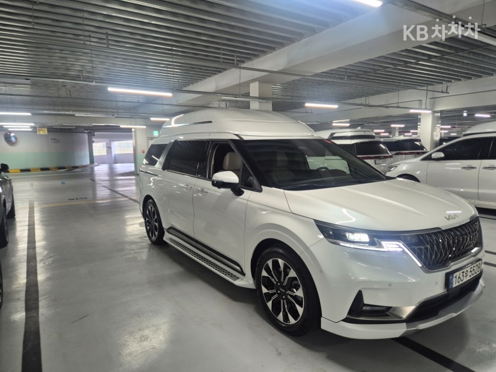 2023 - kia carnival