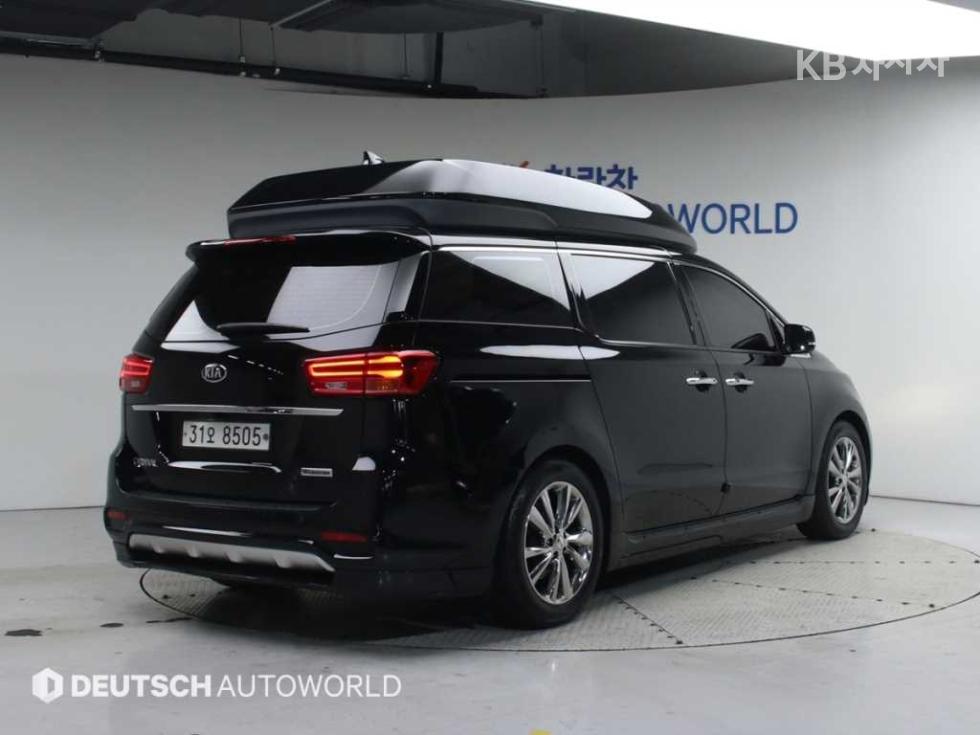 2019 - kia carnival