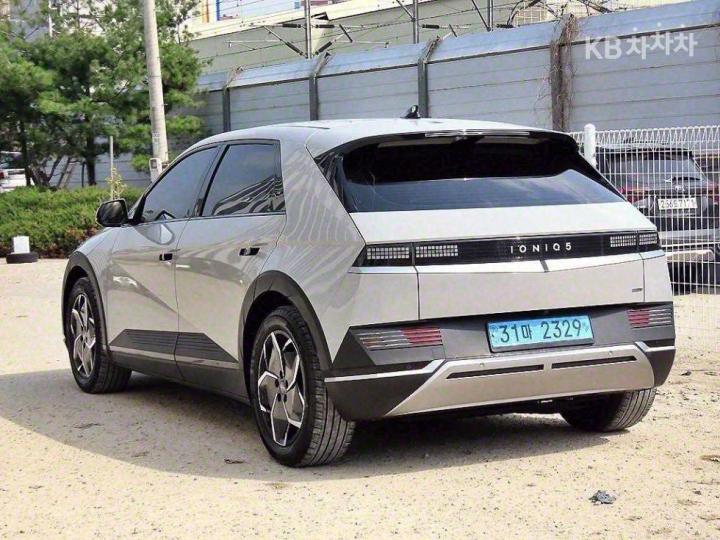 Hyundai IONIQ 5 Long Range AWD Exclusive 4